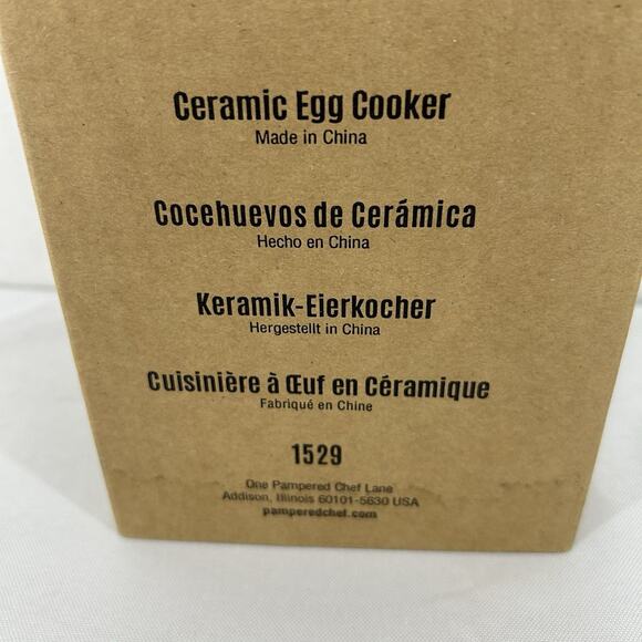 Pampered Chef Ceramic Egg Cooker nice Microwave egg cooker white With Box - Picture 3 of 12